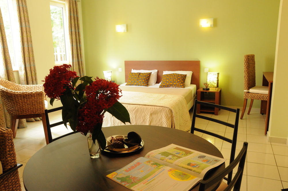 Hotel Maharajah Mamoudzou Экстерьер фото