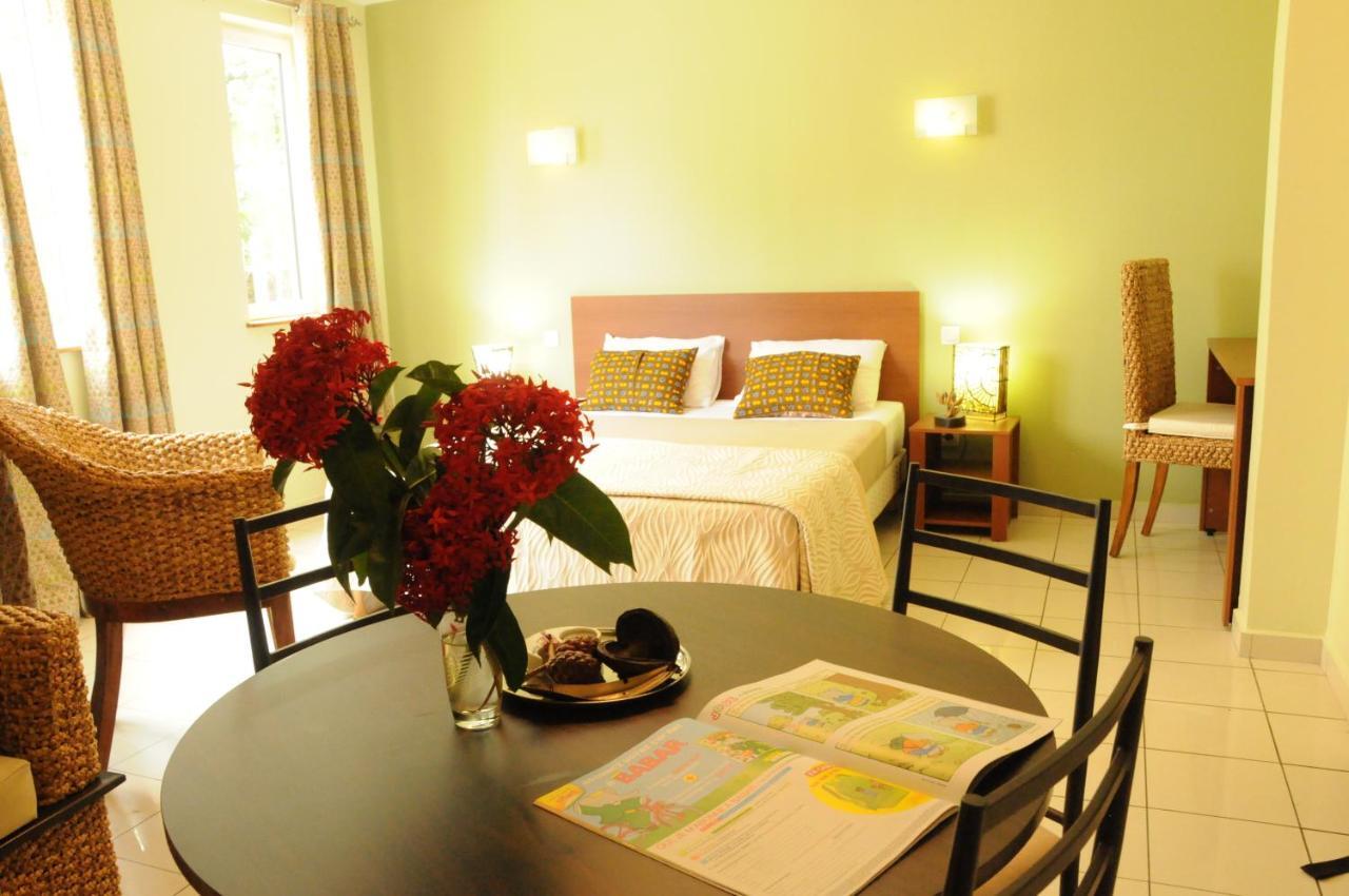 Hotel Maharajah Mamoudzou Номер фото